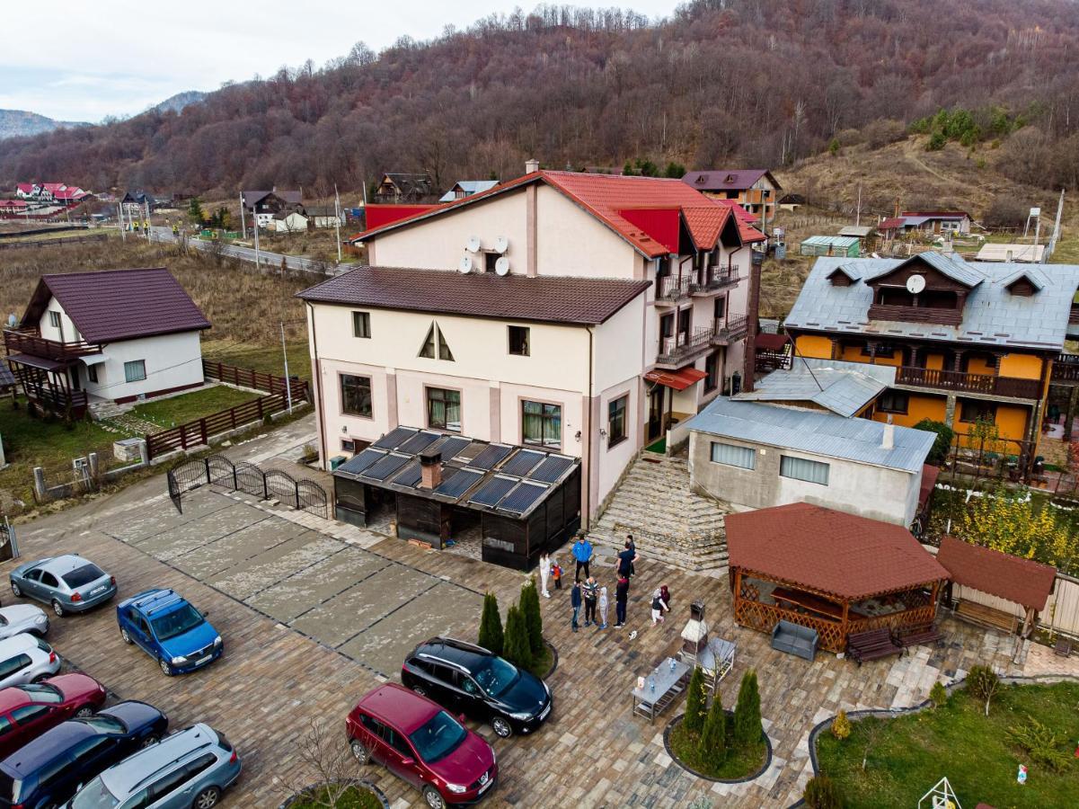 Pensiunea Grande Lepşa Exterior foto